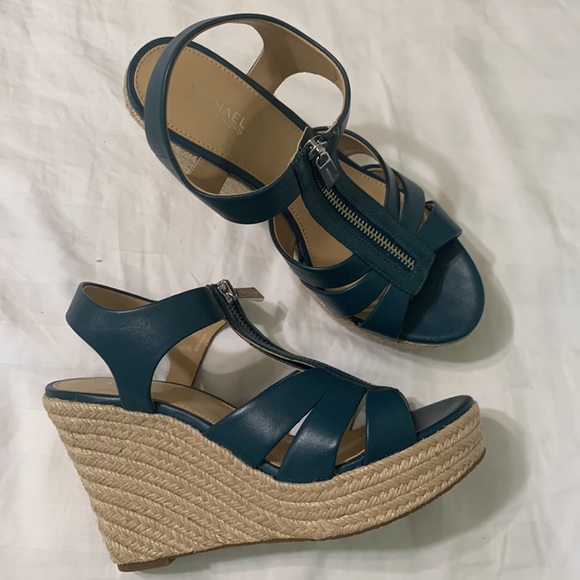 Michael Kors wedges - Picture 3 of 5